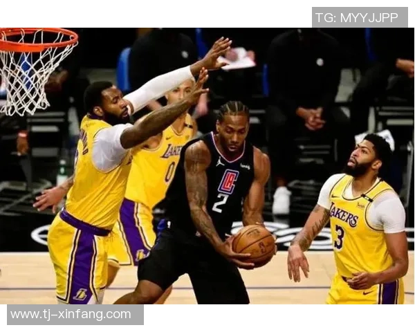 重庆篮球队实力引发热议球迷对球队表现的不同看法与争论